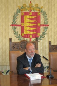 De la Riva dice que la reestructuración de aeropuertos "se veía venir"