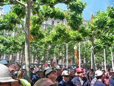 Mineros Concentrados Frente Al Edificio Pignatelli, El Pasado 30 De Mayo