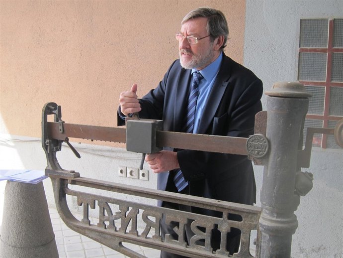 Lissavetzky En El Antiguo Mercado De Legazpi