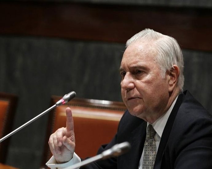 El Supremo no encausará a Carlos Dívar por sus viajes