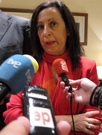 La vocal del CGPJ Margarita Robles pide a Dívar que dimita porque no genera confianza