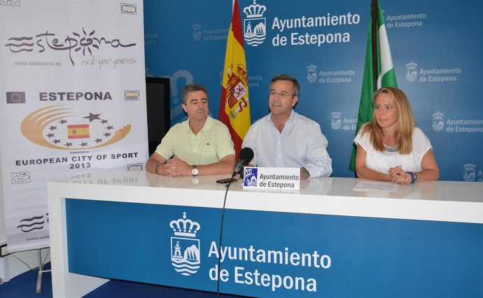 El alcalde de Estepona, José María García Urbano