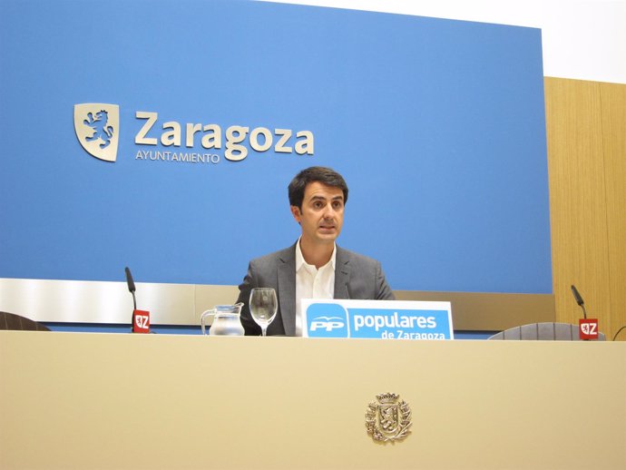 El Concejal Del PP En El Ayuntamiento De Zaragoza, Pedro Navarro