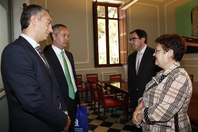 Reunión Entre La Diputación De Alicante Con Intercruises