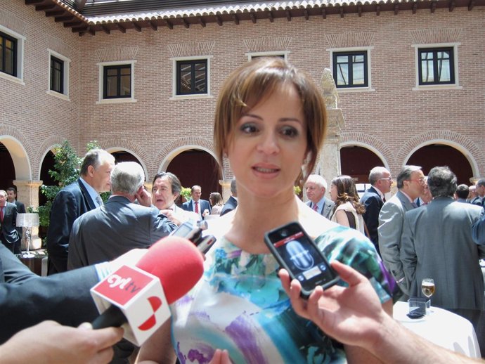 Clemente Atiende A Los Medios