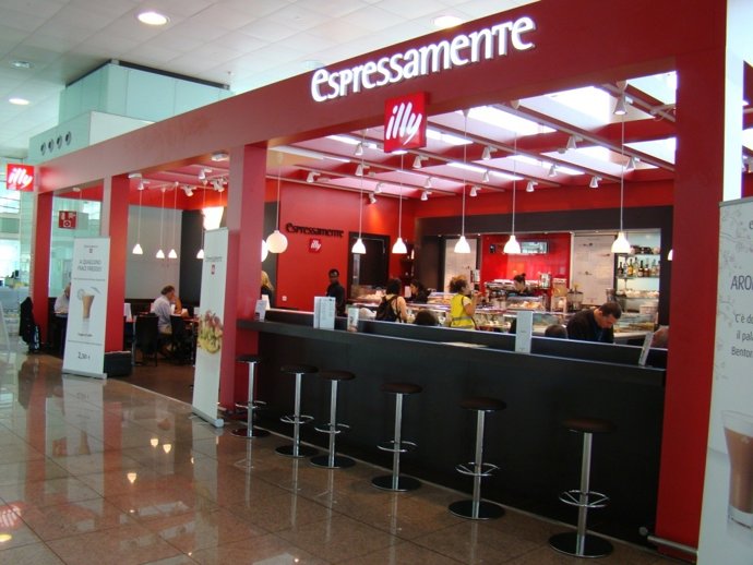 Espressamente Illy En La T1 Del Aeropuerto De Barcelona