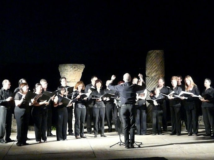 Coro Alameda En Una Actuación