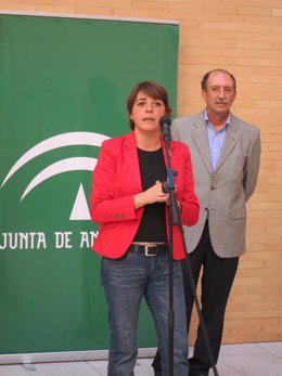 Cortés, Junto Al Delegado De Vivienda En Córdoba, Francisco García
