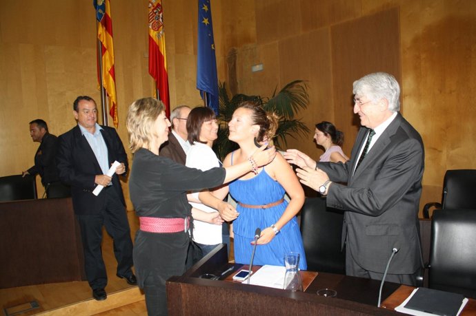 Parte De La Corporación Municipal De Benidorm, Tras El Pleno