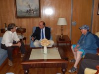 López Iglesias se compromete a trabajar para garantizar la seguridad de la ecologista Francisca Blanco