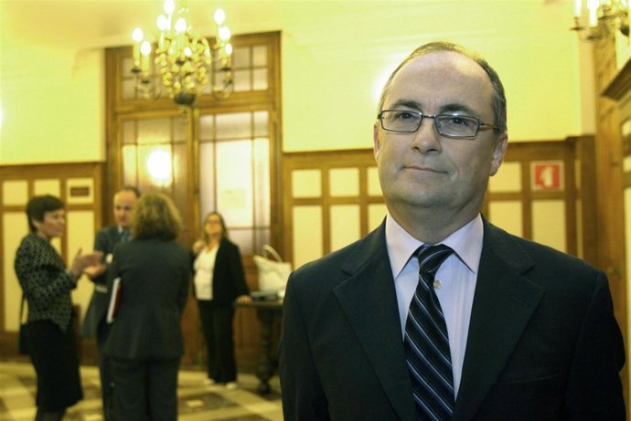 El vicepresidente de la Comisión Nacional  del Mercado de Valores (CNMV), Ferna