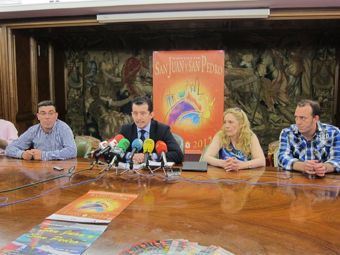 El Concejal De Fiestas, Juan Pablo García Valadés, Presenta El Programa