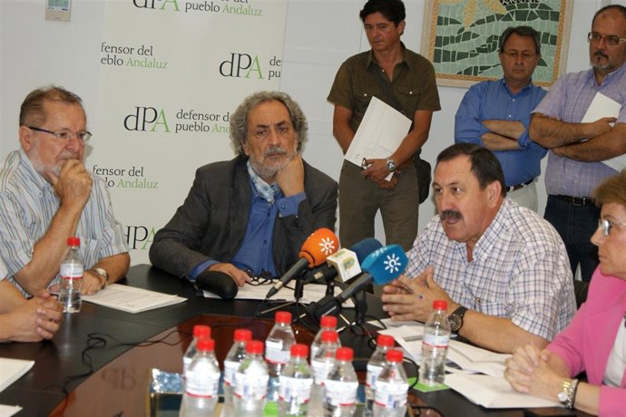 Chamizo Con Representantes De Feaps Andalucía