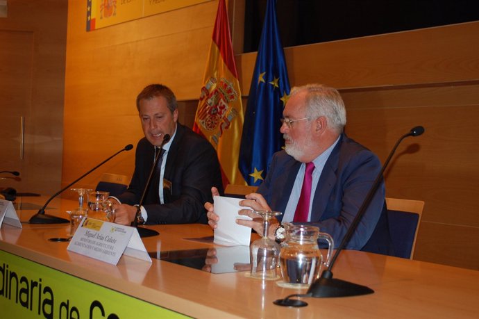 Fernando Marcén, presidente de Cooperativas Agroalimentarias, con Arias Cañete