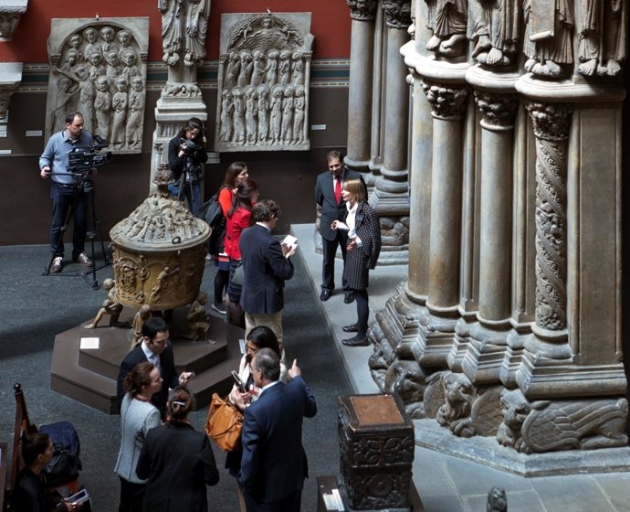 Rueda De Prensa En Londres Sobre El Pórtico De La Gloria