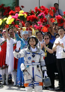 Liu Yang, La Primera Mujer China Que Va Al Espacio, El Día Del Despegue