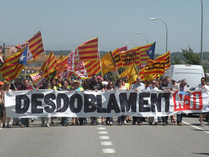 Manifestación En Girona Para Pedir El Desdoblamiento De La N-II