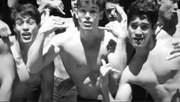 Los chicos de Abercrombie & Ftich se apuntan a la moda del lipdub