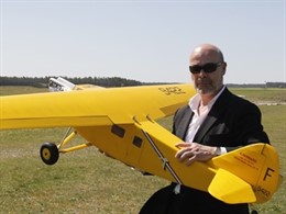  Antonio Resines  En  La Aventura Del Pájaro Amarillo