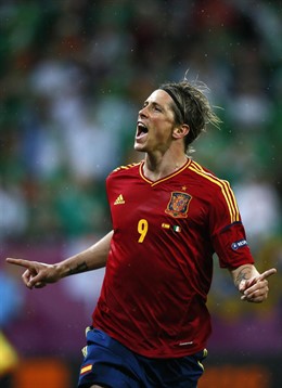 Fernando Torres Hace Dos Goles A Irlanda