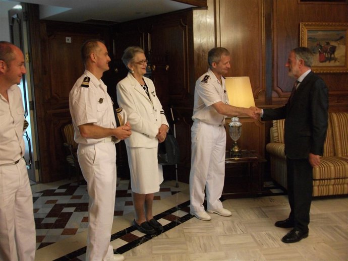 Celdrán Con Parte Tripulación 'Charles De Gaulle'