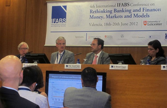 Wood, Hartmann Y Soler Durante El Congreso De Ifabs En Valencia.