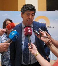 Valderas asegura que IULV-CA es la fuerza política "en mejores condiciones" para presidir la comisión de los ERE