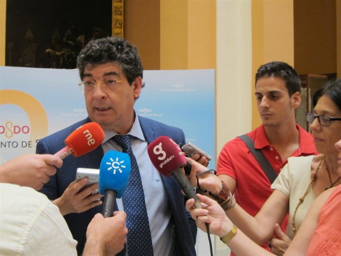 Diego Valderas, Atiende Hoy A Los Medios