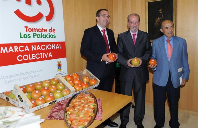 Presentación De La Marca Del Tomate De Los Palacios.