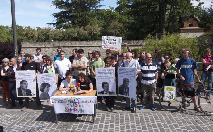 Iniciativa Social Convoca Una Manifestación Contra Los Recortes.