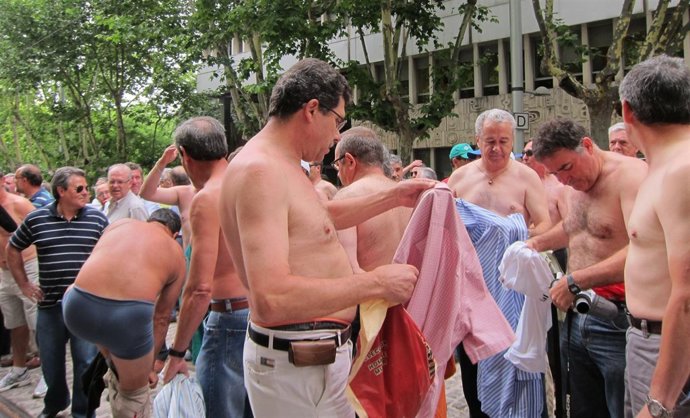 Exsantaneros Semidesnudos Hoy