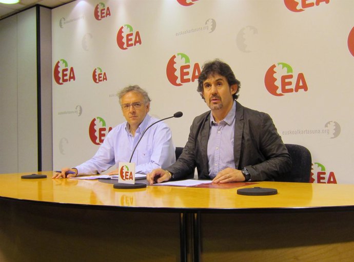 Iñaki Ostolaza Y Peio Urizar En San Sebastián.