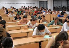 Examen De Selectividad (PAU) En La Universidad De Sevilla, Estudiantes, Alumnos