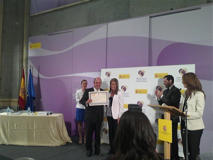 Ana Mato Durante La Firma Del Convenio Sobre Violencia De Género 