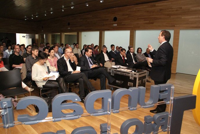 Presentación Del Primer Informe Del Think Tank