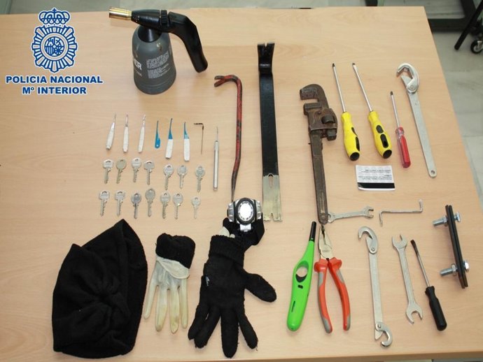 Efectos De Los Ladrones Detenidos En Granada