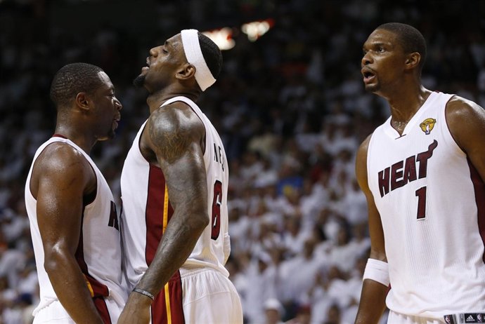 Wade, LeBron James y Bosh