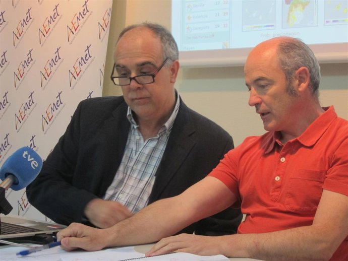 Arteche Y Ancell En Rueda De Prensa