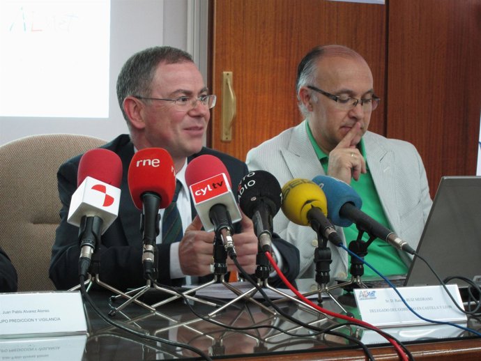 José Pablo Ortiz de Galisteo, a la izquierda, junto a Ruiz Medrano.