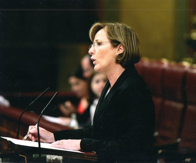 La Diputada Del Partido Popular Por Murcia, Lourdes Méndez