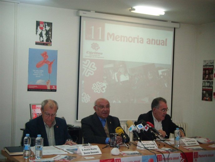 Responsables De Cáritas En La Presentación De La Memoria 2011
