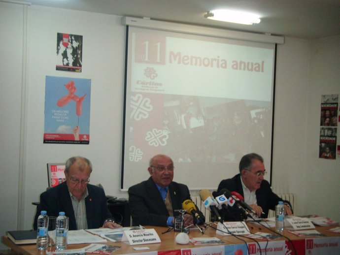 Responsables De Cáritas En La Presentación De La Memoria 2011