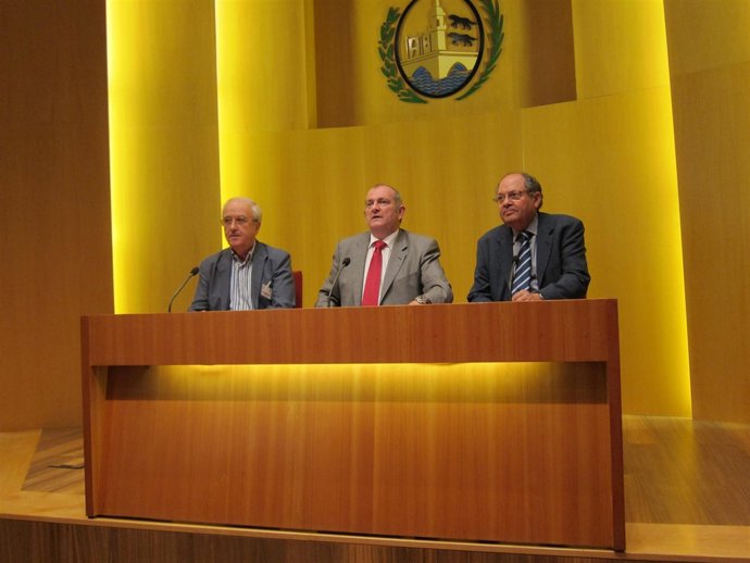 Presentación De Un Programa De Ayudas En Bilbao.