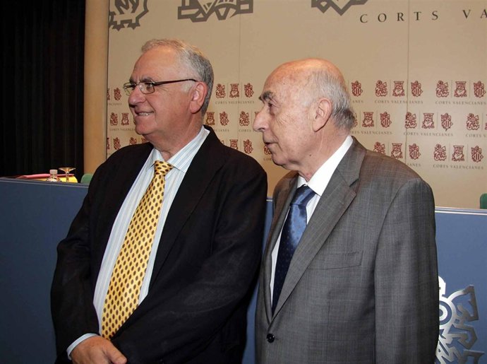 El Síndic De Greuges, José Cholbi, Con El Presidente De Las Corts, Juan Cotino.