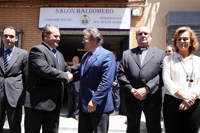 Zoido Inaugurando El Comedor Social De Bellavista.