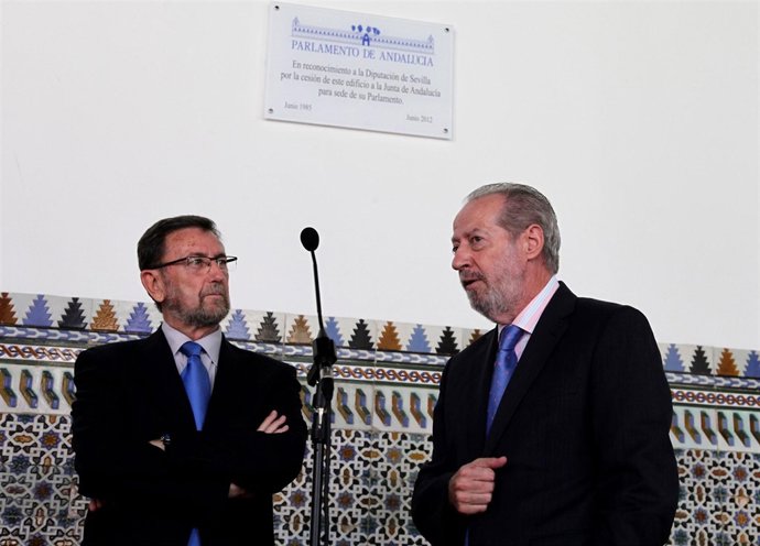 Manuel Gracia Y Fernando Rodríguez Villalobos, Durante El Acto Este Miércoles
