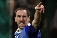 Fútbol/Eurocopa.- Ribéry no termina el entrenamiento por unas ampollas