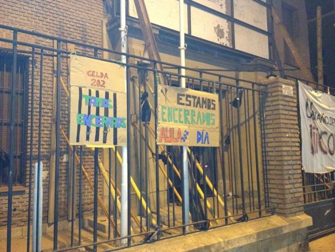 ENCIERRO LA UNIÓN DE DOCENTES DE LORCA Y PUERTO LUMBRERAS