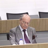 Economía/Macro.- La economía española caerá un 1,8% este año y la tasa de paro alcanzará el 24,1%, según el IEE