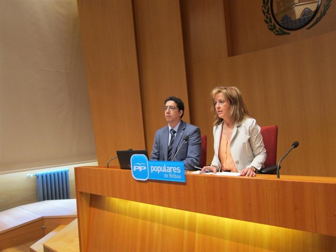 Cristina Ruiz Y Óscar Férnández Monroy.